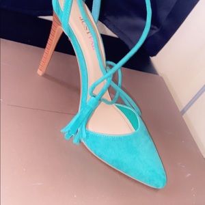 All shows are 7 1/2 to 8 1/2 all new & never worn